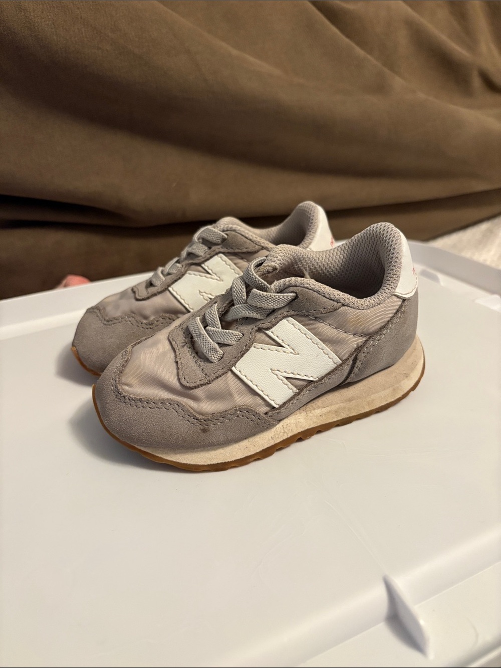 New Balance Kids Light Gray and White Retro Sneakers